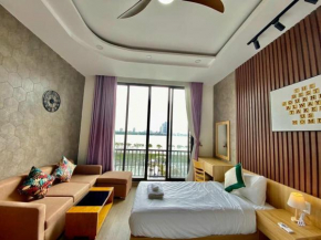 Seven House - Hotel & Apartment